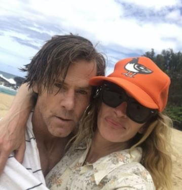 Michael Motes daughter Julia Roberts with Danny Moder on vacation.